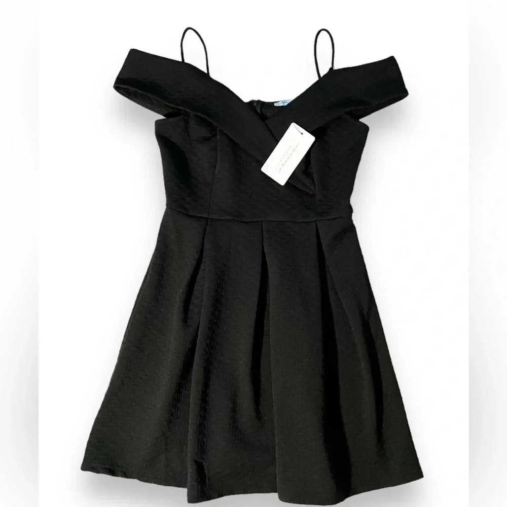 NWT She + Sky Off The Shoulder Textured Dress